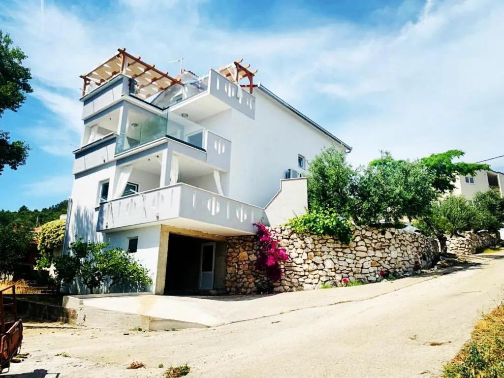 Apartments Morska Vila Komarna Exterior photo